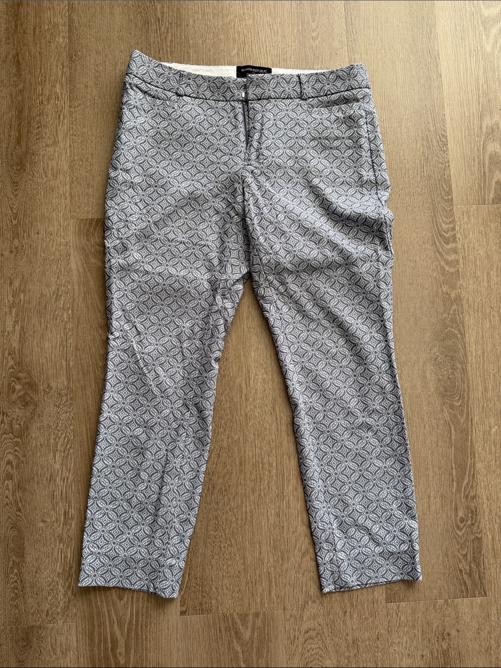 Banana Republic Gray & White Geometric Slim Pants